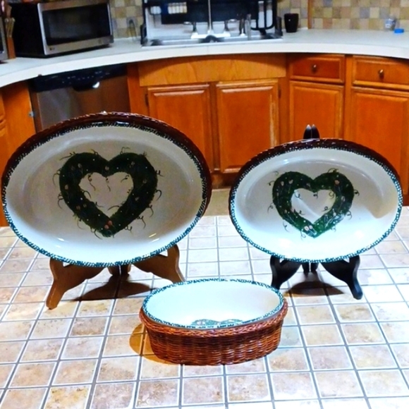 Pink Valentines‎ Hearts Casserole  Baking Dishes  Set  3   Unique   Bask… - Picture 1 of 13